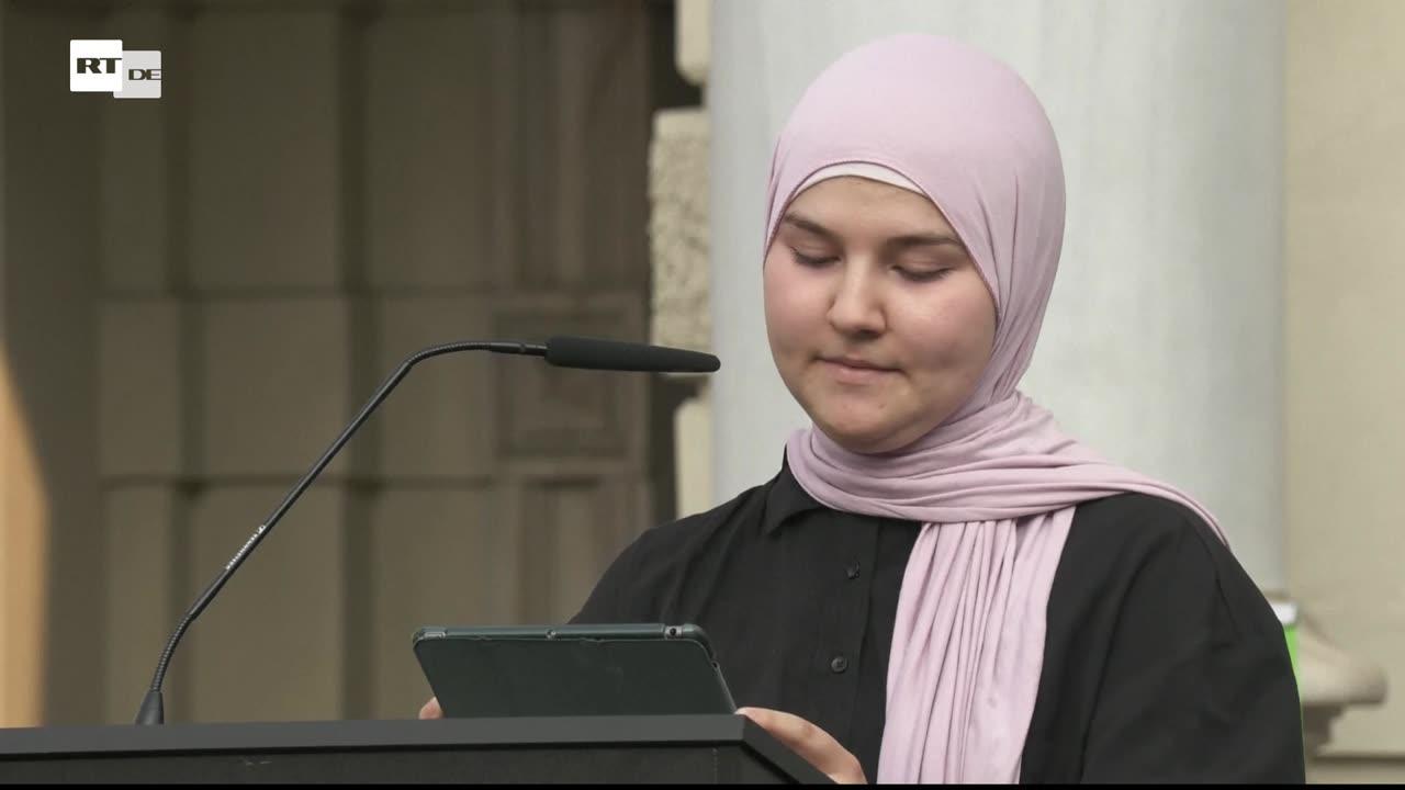 LIVE: Gedenkveranstaltung nach Amoklauf an Schule in Graz