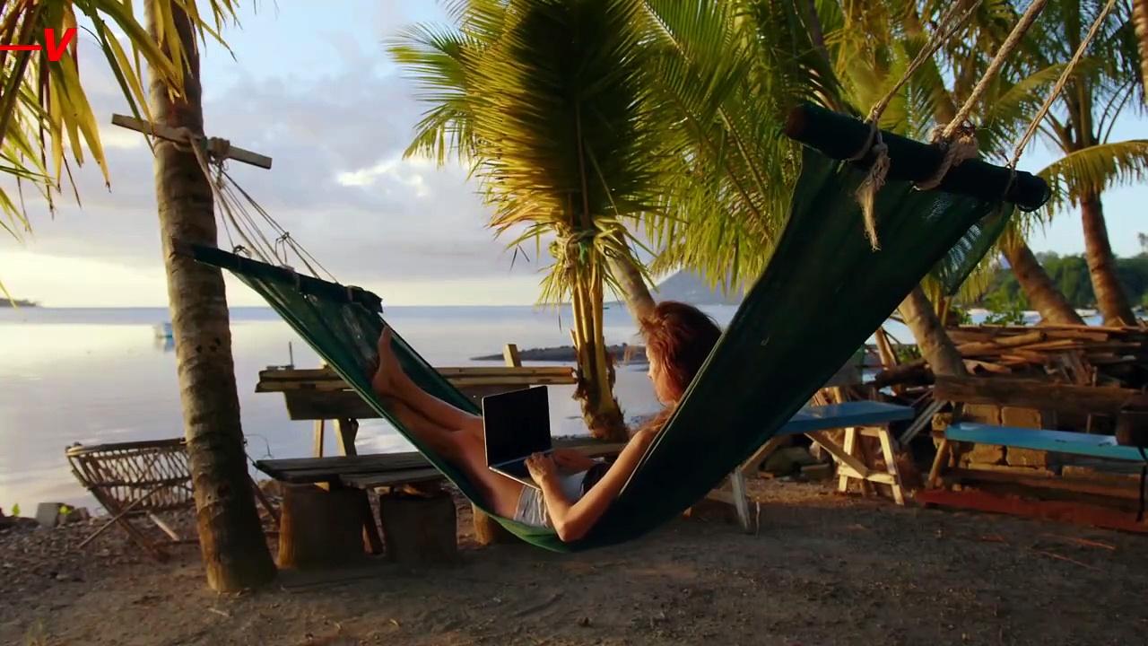 How to Optimize Your Hybrid or Remote Work Setup.mp4