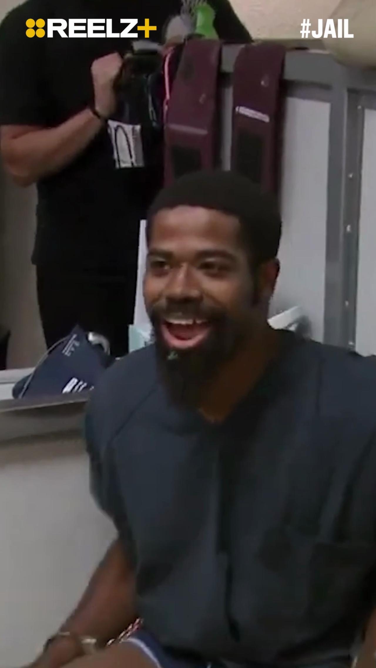 Las Vegas Inmate Refuses to Stop Singing in Holding Cell