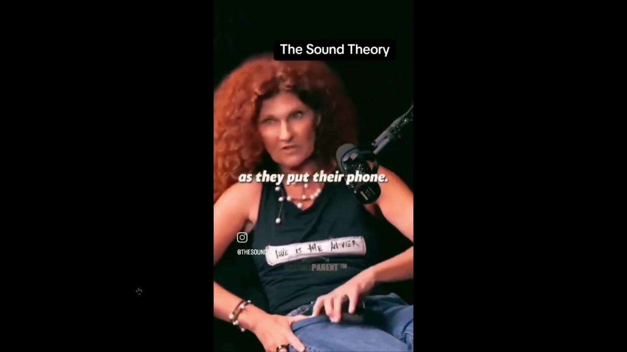 Apple admits iPhones cause cancer if you have it to your ear - do not use close...