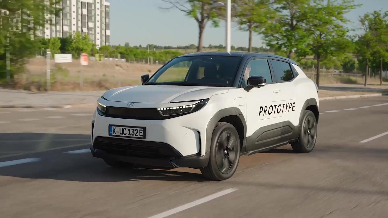 Toyota Urban Cruiser Driving Video