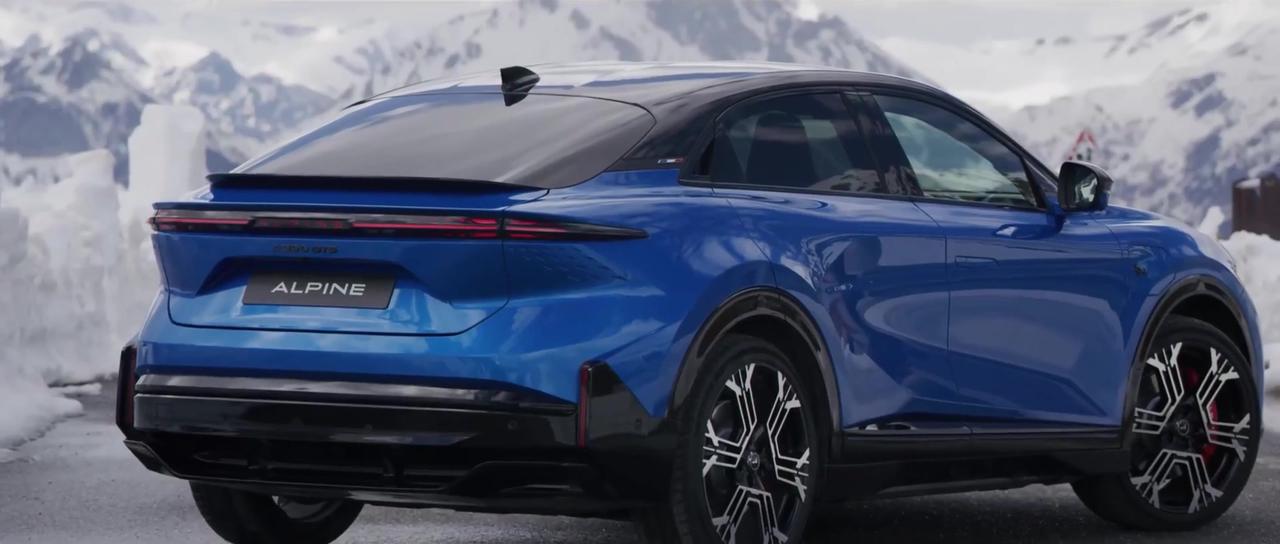 Alpine A390 GTS Trailer