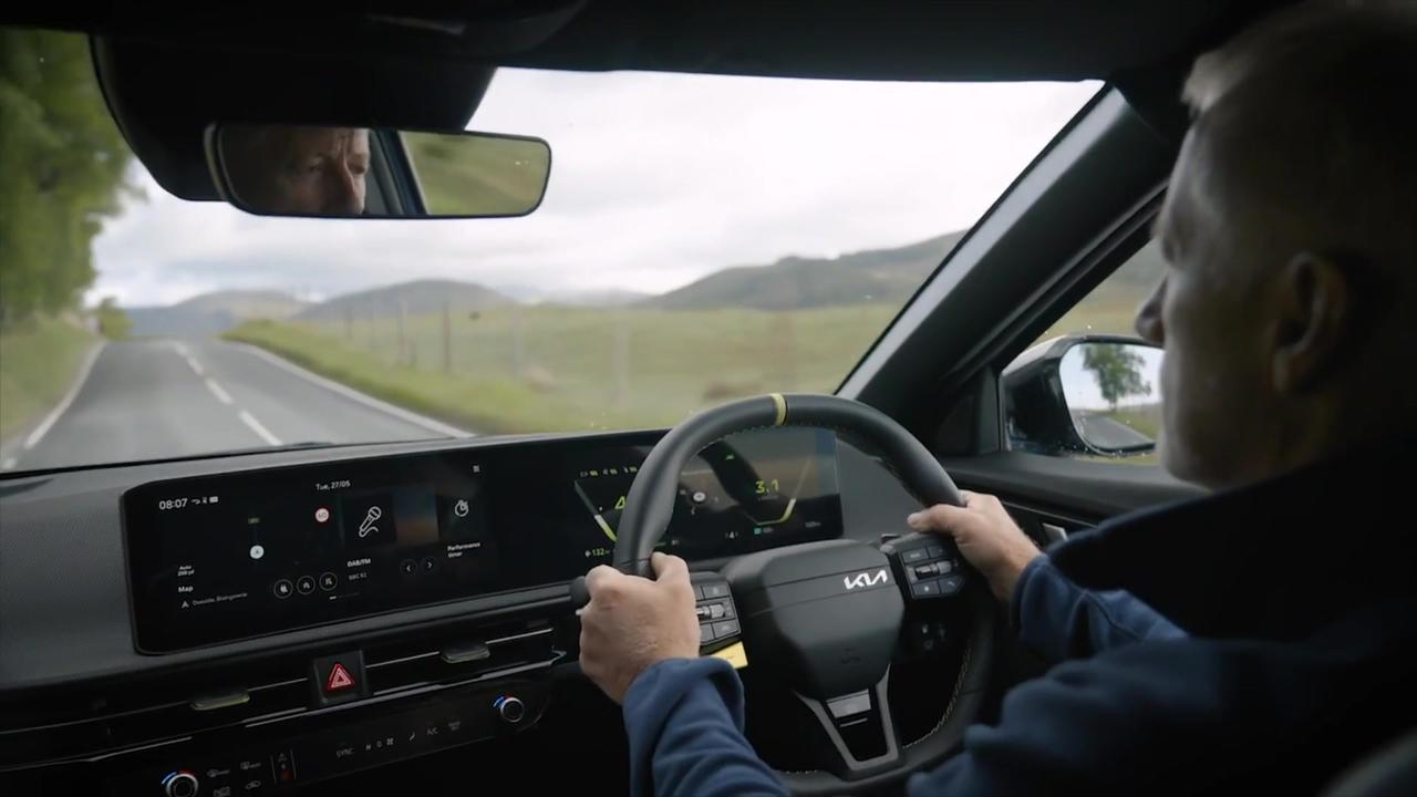 Kia EV6 GT in Yacht Matt Blue Infotainment System