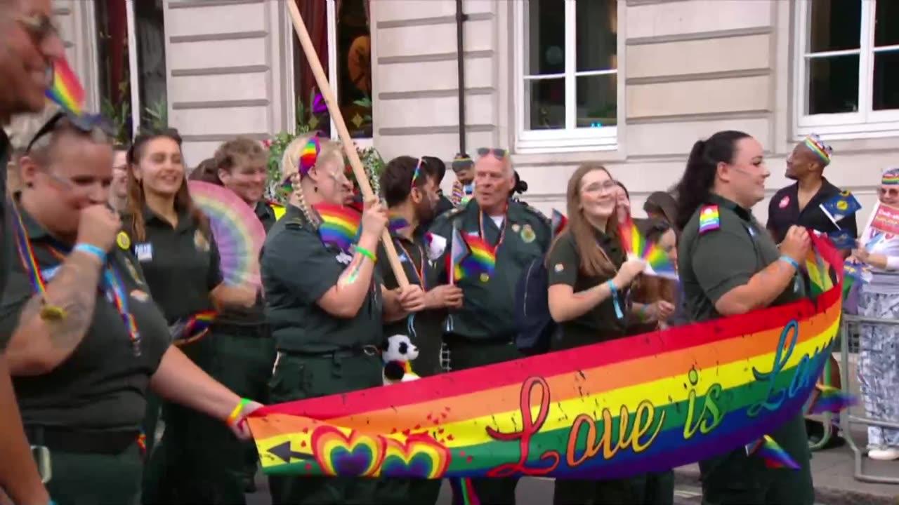 Pride in London Parade 2025: Streets of London Celebrate | UK | Amaravati Today World News LIVE