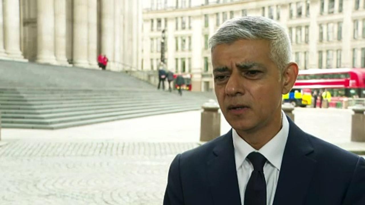 London Mayor pays tribute to 7/7 attack victims