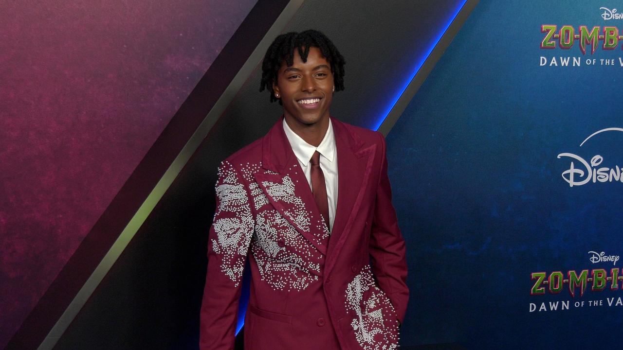 Mekonnen Knife 'Zombies 4: Dawn of the Vampires' Premiere Blue Carpet
