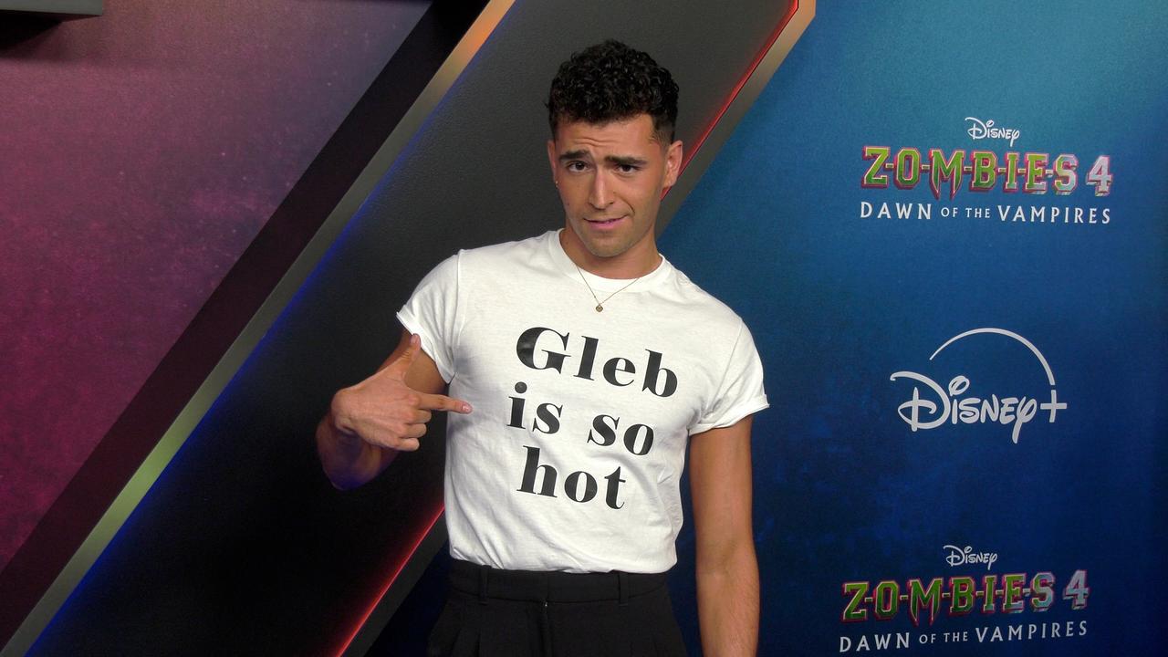 Ezra Sosa 'Zombies 4: Dawn of the Vampires' Premiere Blue Carpet