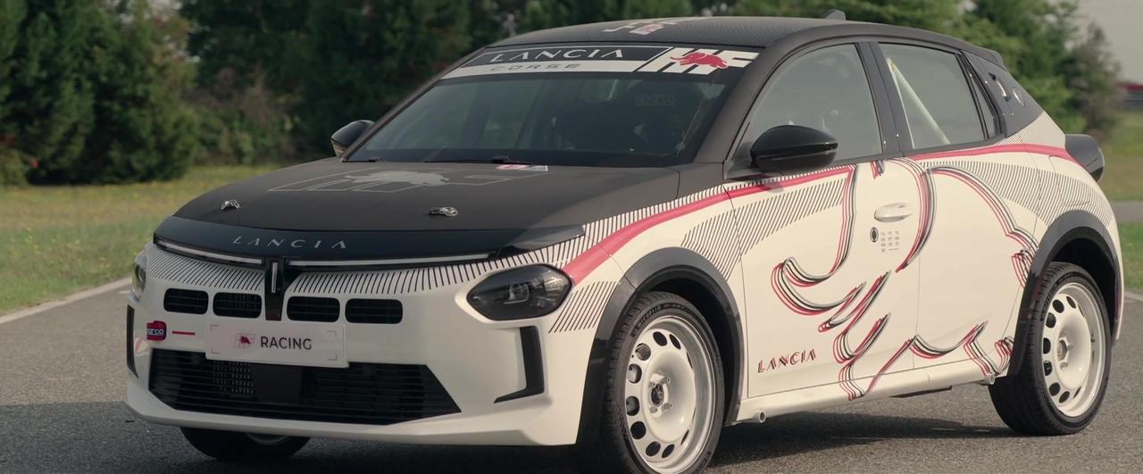 Lancia Ypsilon HR Racing Trailer