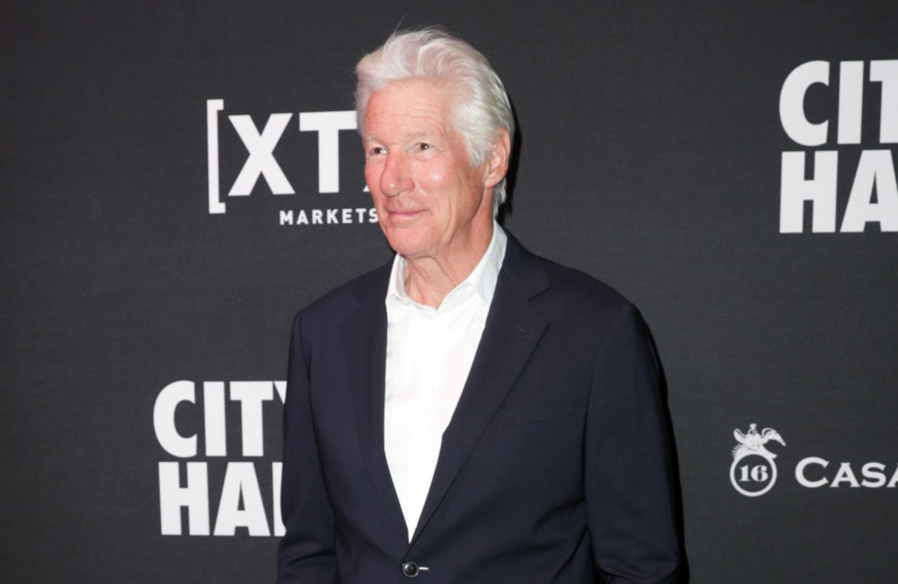 Richard Gere has been slammed by Paul Simon’s daughter over the demolition of her childhood home