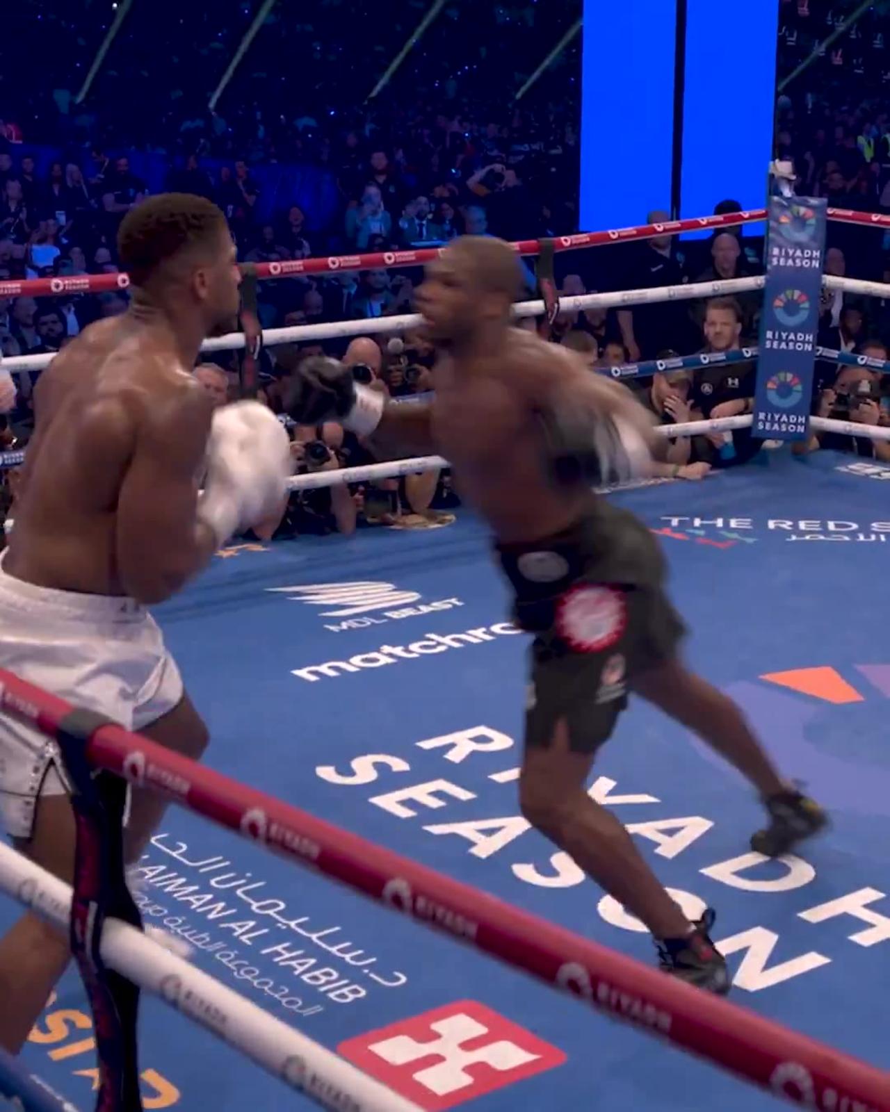 Re-live 𝗘𝗩𝗘𝗥𝗬 punch Daniel Dubois landed on Anthony Joshua