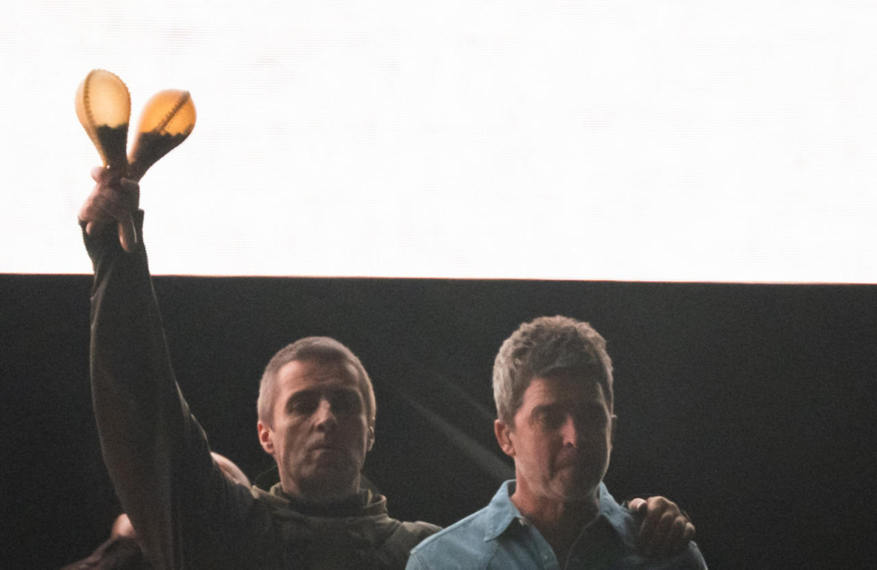 Noel Gallagher takes a dig at royal family