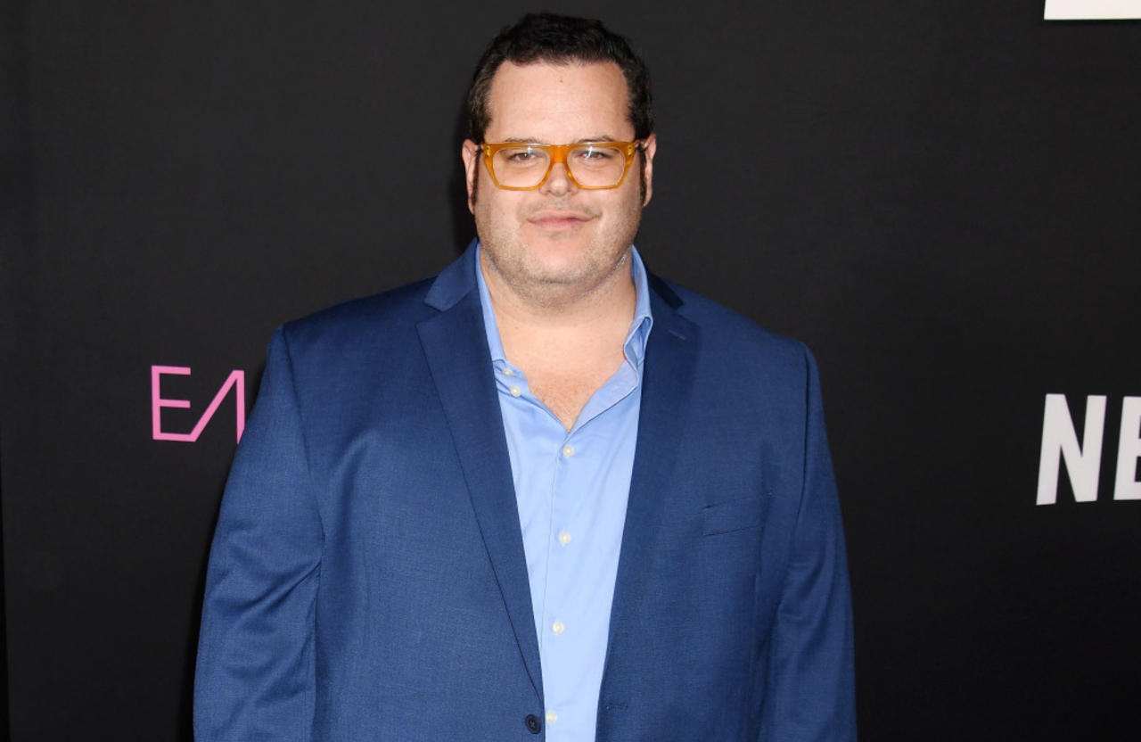 Josh Gad pulls out of appearing in Jesus Christ Superstar after contracting COVID-19