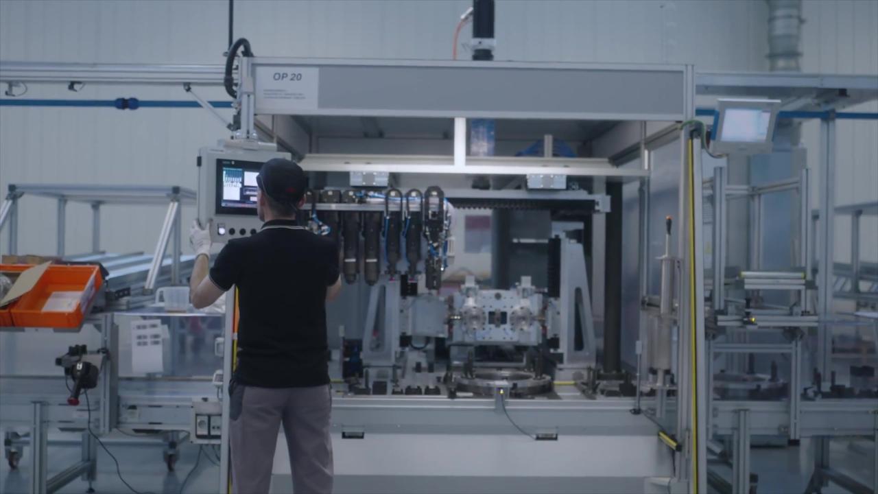 Production of the Alpine A390 engine at the Ampère plant in Cléon - Motor Workshop