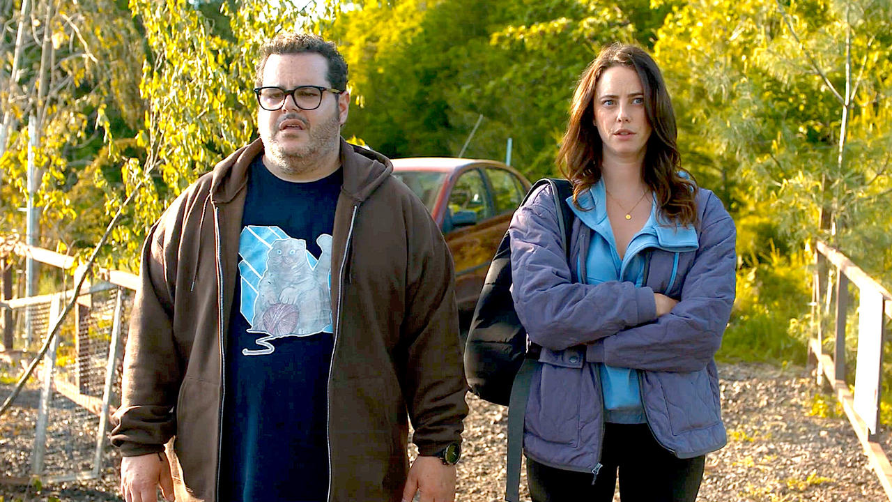 Josh Gad & Kaya Scodelario Spiral Into Murder in Adulthood Trailer