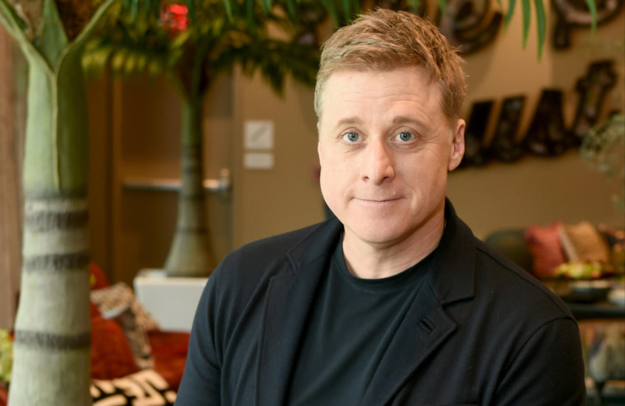 Alan Tudyk was removed from I, Robot promotional materials after testing higher than Will Smith