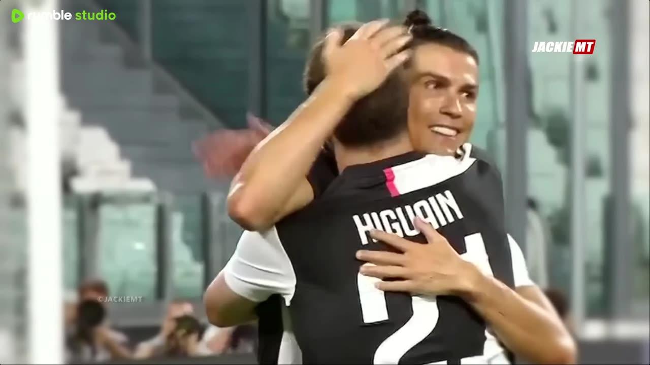 LIVE STREAMING OF EPIC FOOTBALL MOMENTS FROM AROUND THE WORLD