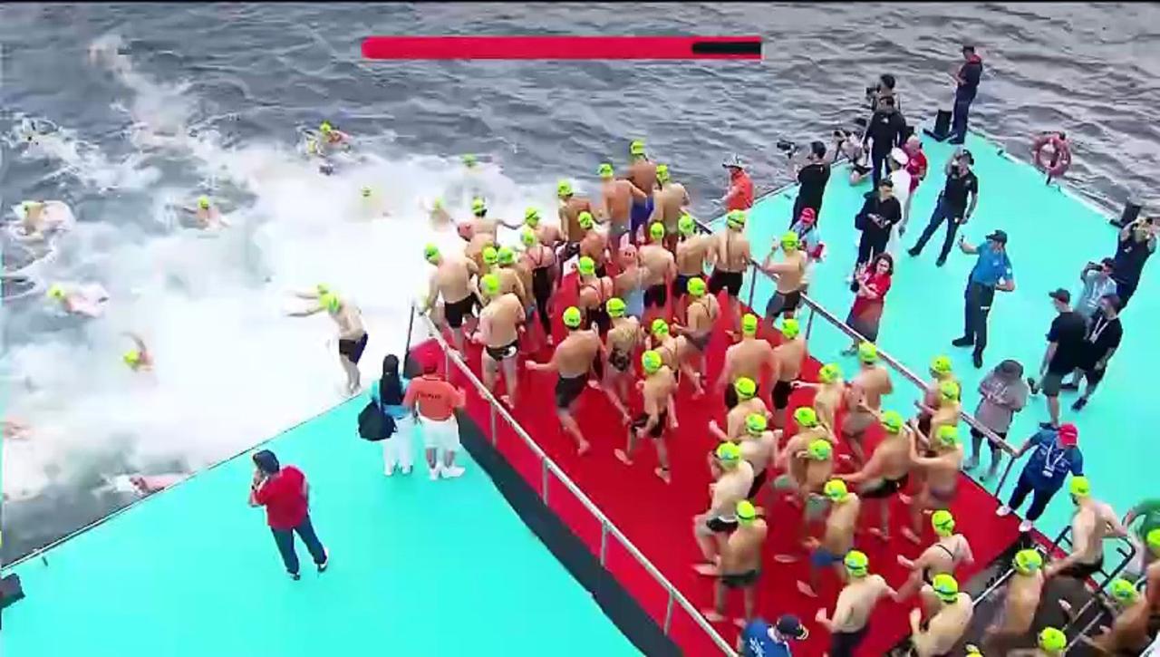 More than 2,800 swimmers cross continents in Istanbul’s Bosphorus event