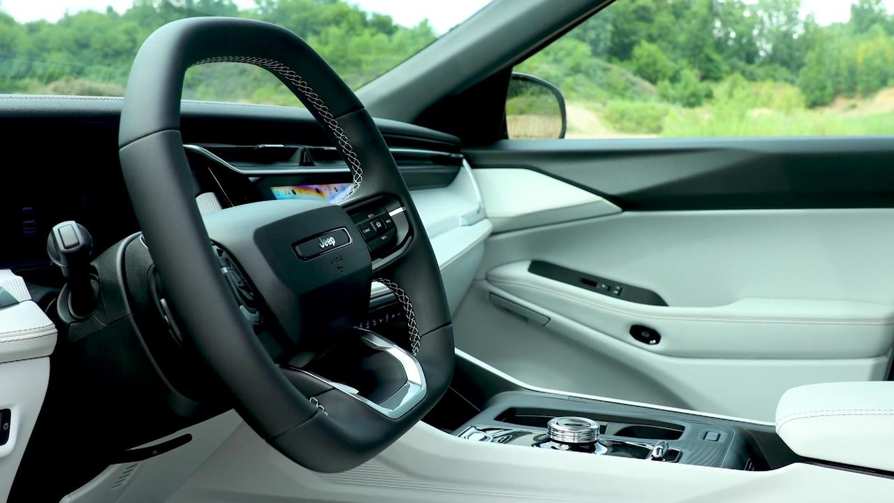 2026 Jeep® Cherokee Interior Design